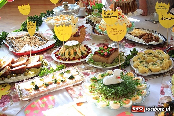 Zdjęcie w galerii na portalu naszraciborz.pl: Wielkanocne specjały na stołach w Kornowacu wiadomości z regionu