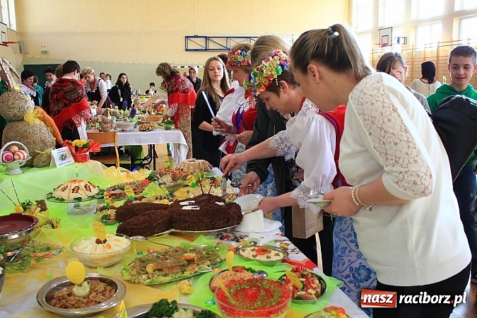 Zdjęcie w galerii na portalu naszraciborz.pl: Wielkanocne specjały na stołach w Kornowacu wiadomości z regionu