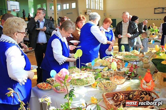 Zdjęcie w galerii na portalu naszraciborz.pl: Wielkanocne specjały na stołach w Kornowacu wiadomości z regionu