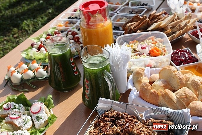 Zdjęcie w galerii na portalu naszraciborz.pl: Dzień Ziemi w ZSOMS, czyli ekośniadanie na wesoło wiadomości z regionu