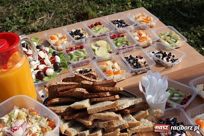 Zdjęcie w galerii na portalu naszraciborz.pl: Dzień Ziemi w ZSOMS, czyli ekośniadanie na wesoło wiadomości z regionu