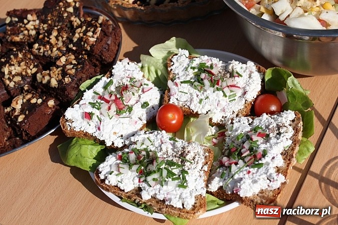 Zdjęcie w galerii na portalu naszraciborz.pl: Dzień Ziemi w ZSOMS, czyli ekośniadanie na wesoło wiadomości z regionu