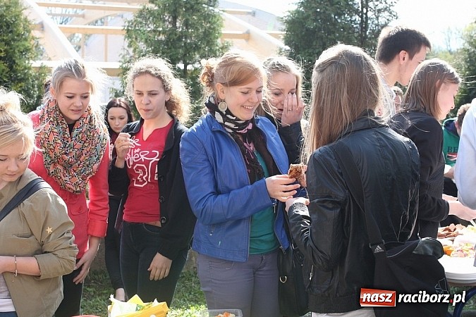 Zdjęcie w galerii na portalu naszraciborz.pl: Dzień Ziemi w ZSOMS, czyli ekośniadanie na wesoło wiadomości z regionu