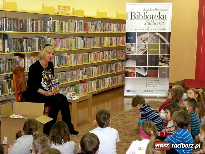 Zdjęcie w galerii na portalu naszraciborz.pl: Markowickie maluchy w świecie zwierząt wiadomości z regionu