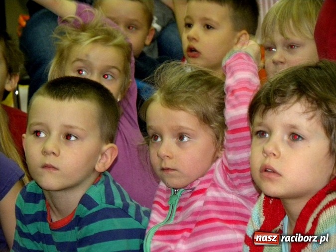 Zdjęcie w galerii na portalu naszraciborz.pl: Markowickie maluchy w świecie zwierząt wiadomości z regionu