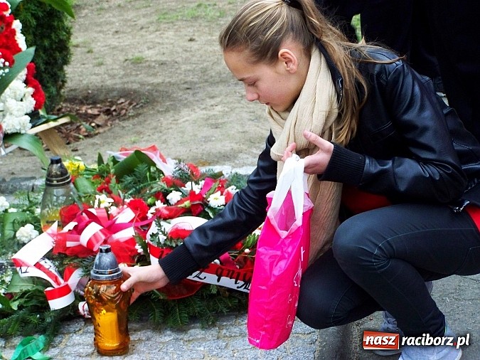 Zdjęcie w galerii na portalu naszraciborz.pl: 4. rocznica katastrofy smoleńskiej w G5 wiadomości z regionu