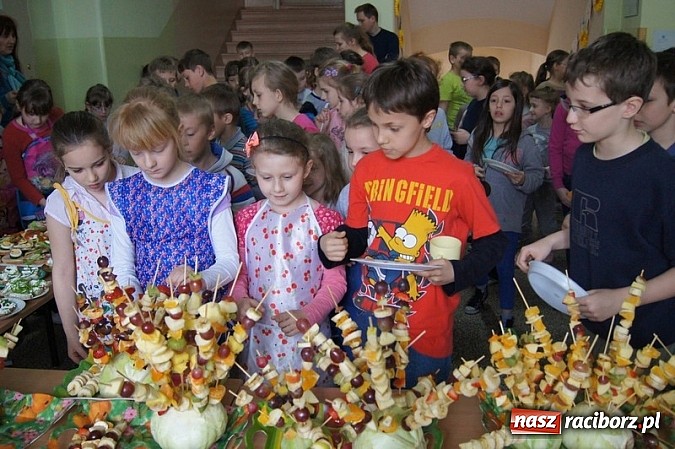 Zdjęcie w galerii na portalu naszraciborz.pl: Światowy Dzień Zdrowia w SP-4  wiadomości z regionu