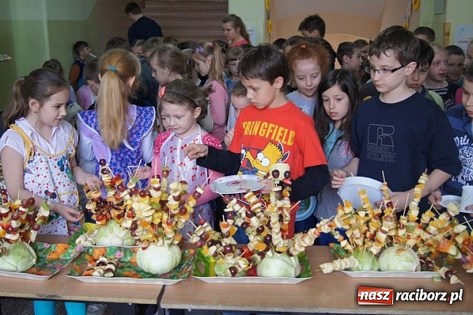Zdjęcie w galerii na portalu naszraciborz.pl: Światowy Dzień Zdrowia w SP-4  wiadomości z regionu
