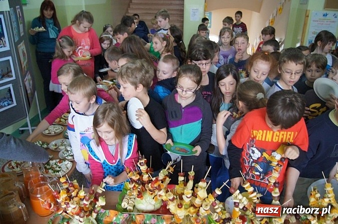 Zdjęcie w galerii na portalu naszraciborz.pl: Światowy Dzień Zdrowia w SP-4  wiadomości z regionu