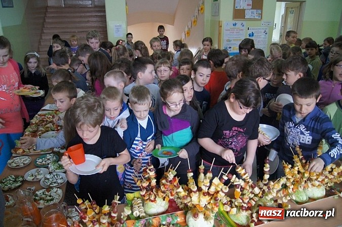 Zdjęcie w galerii na portalu naszraciborz.pl: Światowy Dzień Zdrowia w SP-4  wiadomości z regionu