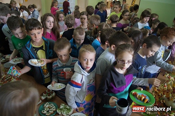 Zdjęcie w galerii na portalu naszraciborz.pl: Światowy Dzień Zdrowia w SP-4  wiadomości z regionu