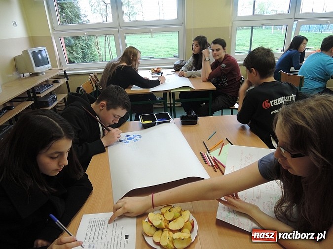 Zdjęcie w galerii na portalu naszraciborz.pl: Comenius w Gimnazjum w Kornowacu wiadomości z regionu