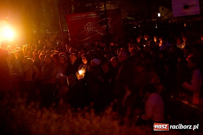 Zdjęcie w galerii na portalu naszraciborz.pl: Wspólna droga krzyżowa raciborskich parafii wiadomości z regionu