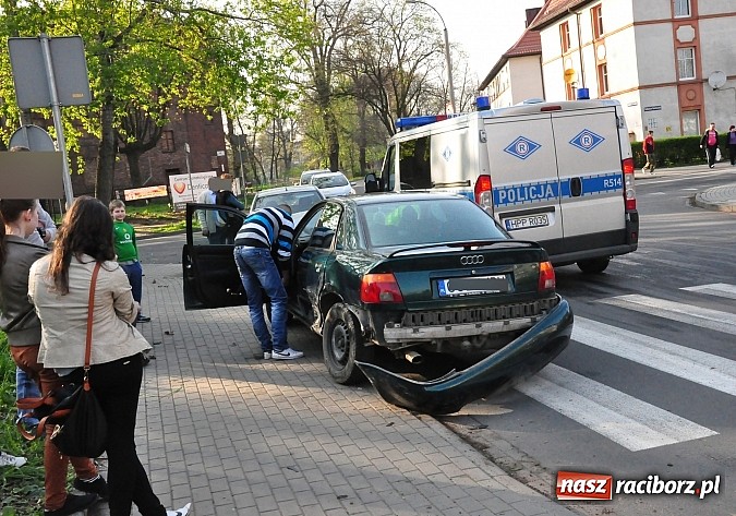 Zdjęcie w galerii na portalu naszraciborz.pl: Kraksa przy starym Despolu. Audi wymusiło pierwszeństwo wiadomości z regionu