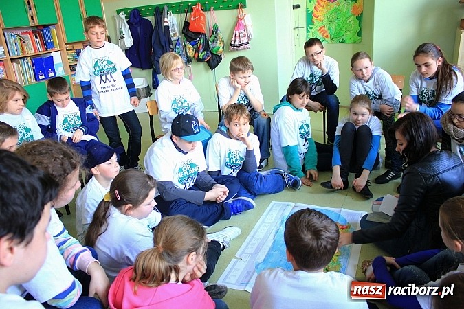 Zdjęcie w galerii na portalu naszraciborz.pl: Plant-for-the-Planet w SP 4, czyli edukacyjne warsztaty ekologiczne dla najmłodszych wiadomości z regionu