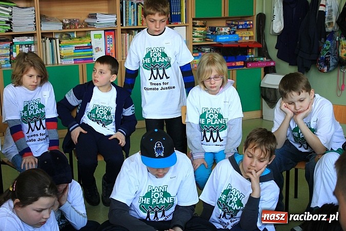 Zdjęcie w galerii na portalu naszraciborz.pl: Plant-for-the-Planet w SP 4, czyli edukacyjne warsztaty ekologiczne dla najmłodszych wiadomości z regionu