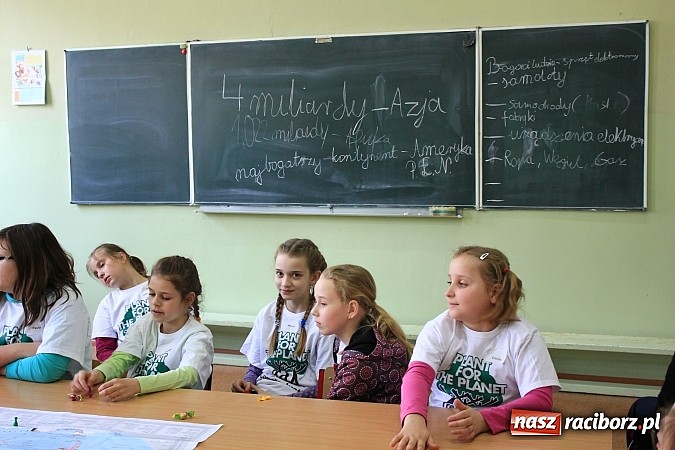 Zdjęcie w galerii na portalu naszraciborz.pl: Plant-for-the-Planet w SP 4, czyli edukacyjne warsztaty ekologiczne dla najmłodszych wiadomości z regionu