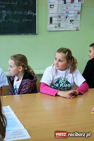 Zdjęcie w galerii na portalu naszraciborz.pl: Plant-for-the-Planet w SP 4, czyli edukacyjne warsztaty ekologiczne dla najmłodszych wiadomości z regionu