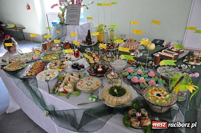 Zdjęcie w galerii na portalu naszraciborz.pl: Po śląsku i chińsku na festiwalu potraw w Pietrowicach Wielkich wiadomości z regionu