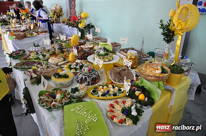 Zdjęcie w galerii na portalu naszraciborz.pl: Po śląsku i chińsku na festiwalu potraw w Pietrowicach Wielkich wiadomości z regionu