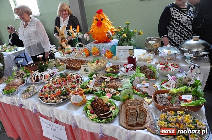 Zdjęcie w galerii na portalu naszraciborz.pl: Po śląsku i chińsku na festiwalu potraw w Pietrowicach Wielkich wiadomości z regionu