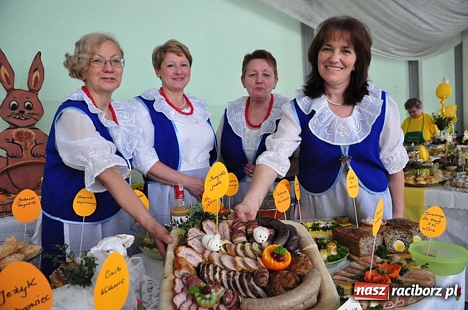 Zdjęcie w galerii na portalu naszraciborz.pl: Po śląsku i chińsku na festiwalu potraw w Pietrowicach Wielkich wiadomości z regionu