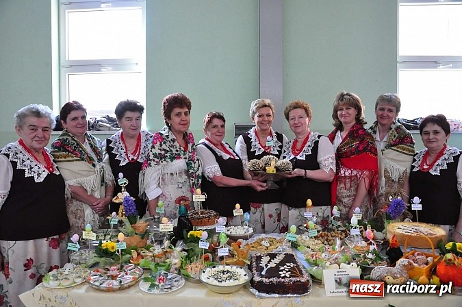 Zdjęcie w galerii na portalu naszraciborz.pl: Po śląsku i chińsku na festiwalu potraw w Pietrowicach Wielkich wiadomości z regionu