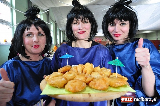 Zdjęcie w galerii na portalu naszraciborz.pl: Po śląsku i chińsku na festiwalu potraw w Pietrowicach Wielkich wiadomości z regionu
