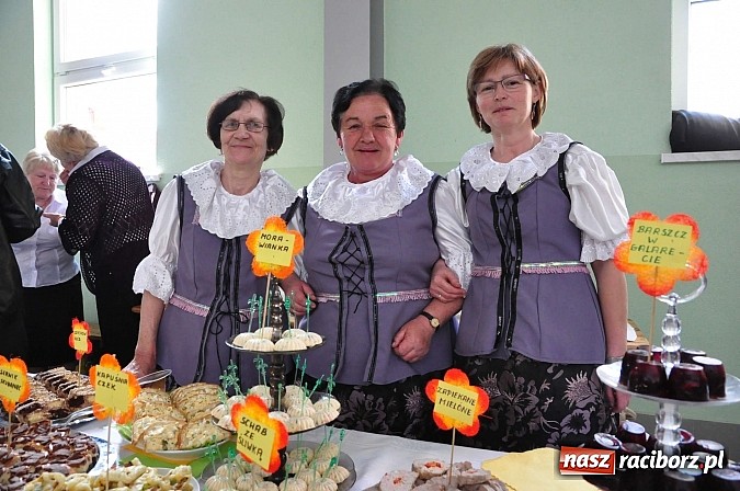 Zdjęcie w galerii na portalu naszraciborz.pl: Po śląsku i chińsku na festiwalu potraw w Pietrowicach Wielkich wiadomości z regionu