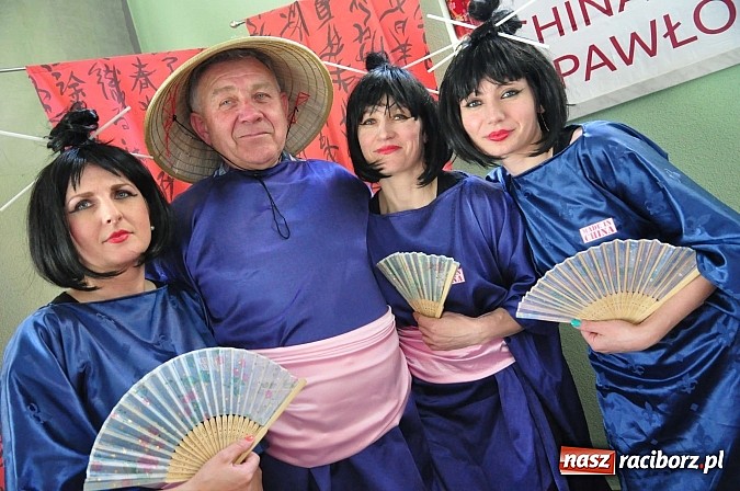 Zdjęcie w galerii na portalu naszraciborz.pl: Po śląsku i chińsku na festiwalu potraw w Pietrowicach Wielkich wiadomości z regionu