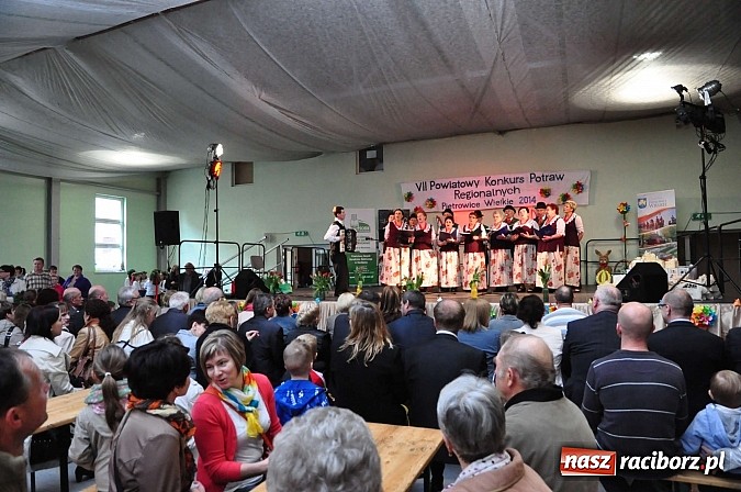 Zdjęcie w galerii na portalu naszraciborz.pl: Po śląsku i chińsku na festiwalu potraw w Pietrowicach Wielkich wiadomości z regionu