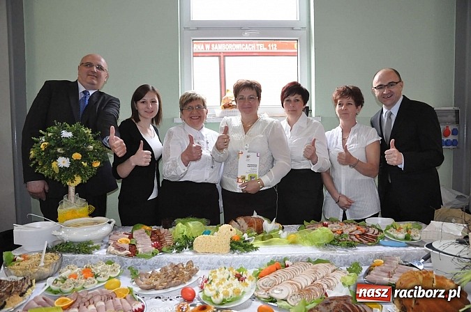 Zdjęcie w galerii na portalu naszraciborz.pl: Po śląsku i chińsku na festiwalu potraw w Pietrowicach Wielkich wiadomości z regionu