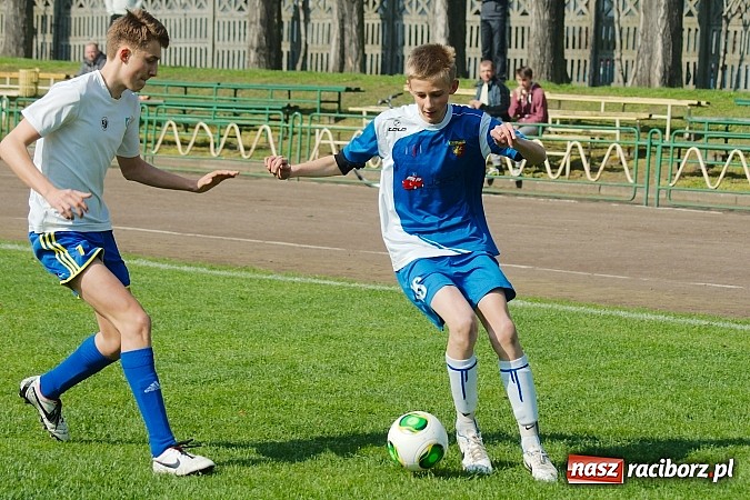 Zdjęcie w galerii na portalu naszraciborz.pl: Dobre spotkanie raciborskiego Ikara. Odra Centrum pokonana wiadomości z regionu