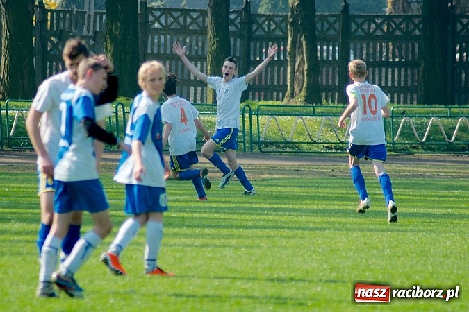 Zdjęcie w galerii na portalu naszraciborz.pl: Dobre spotkanie raciborskiego Ikara. Odra Centrum pokonana wiadomości z regionu