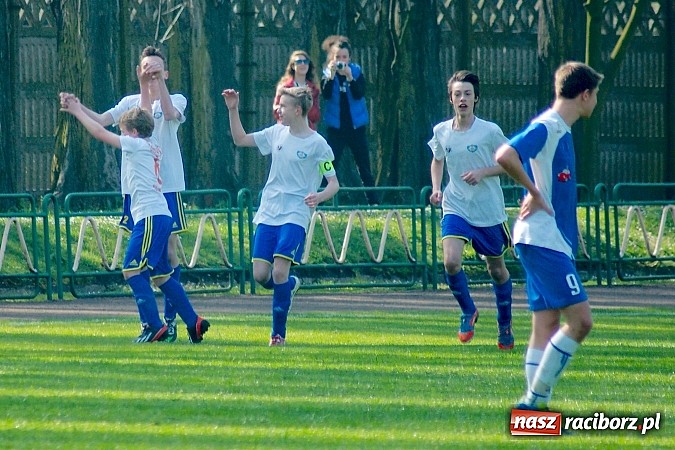 Zdjęcie w galerii na portalu naszraciborz.pl: Dobre spotkanie raciborskiego Ikara. Odra Centrum pokonana wiadomości z regionu
