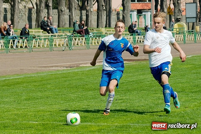 Zdjęcie w galerii na portalu naszraciborz.pl: Dobre spotkanie raciborskiego Ikara. Odra Centrum pokonana wiadomości z regionu