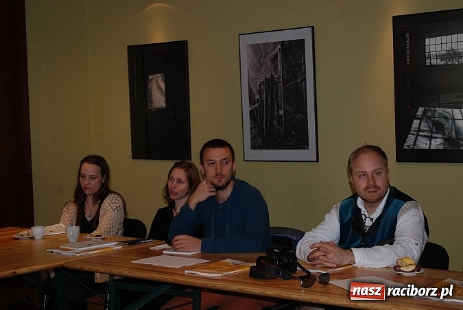 Zdjęcie w galerii na portalu naszraciborz.pl: Słowo, obraz i muzyka w RCK wiadomości z regionu