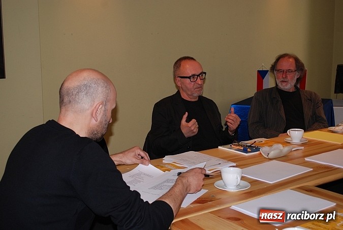 Zdjęcie w galerii na portalu naszraciborz.pl: Słowo, obraz i muzyka w RCK wiadomości z regionu