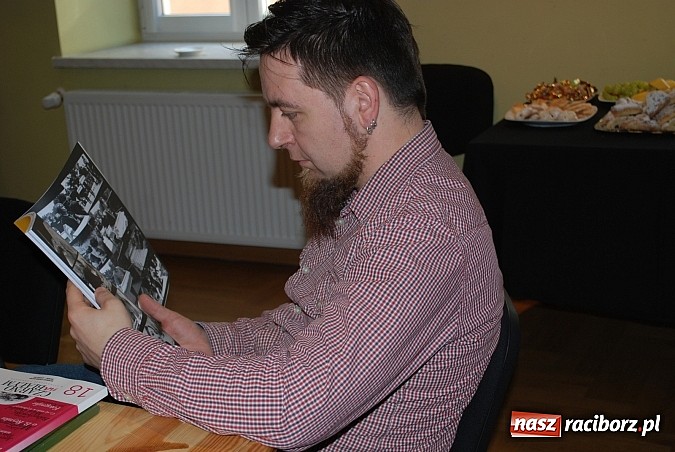 Zdjęcie w galerii na portalu naszraciborz.pl: Słowo, obraz i muzyka w RCK wiadomości z regionu