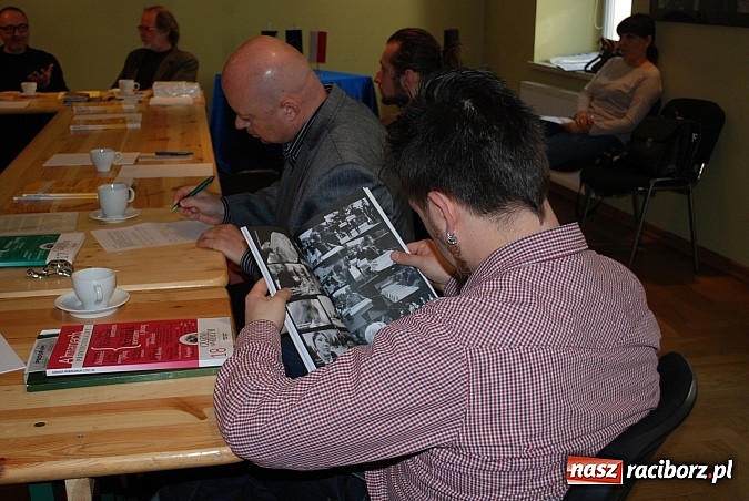 Zdjęcie w galerii na portalu naszraciborz.pl: Słowo, obraz i muzyka w RCK wiadomości z regionu