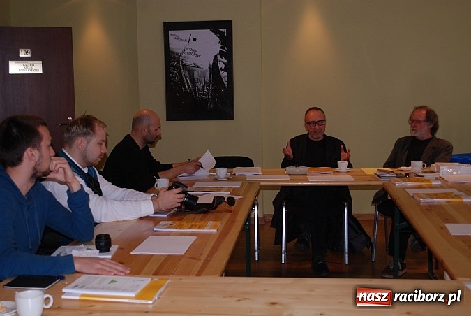 Zdjęcie w galerii na portalu naszraciborz.pl: Słowo, obraz i muzyka w RCK wiadomości z regionu