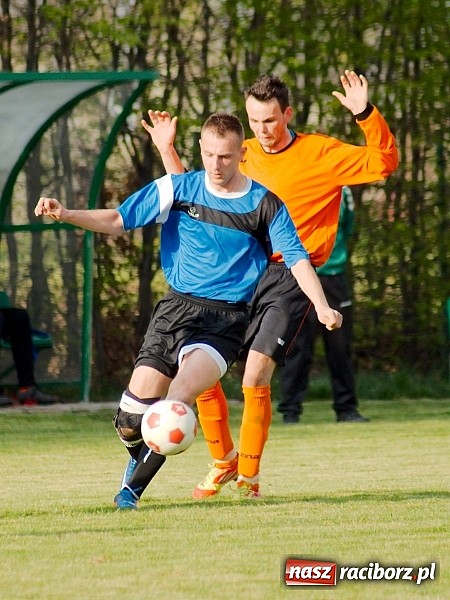 Zdjęcie w galerii na portalu naszraciborz.pl: Udany rewanż rezerw gaszowickiego Dębu. Wicher niegroźną bryzą wiadomości z regionu