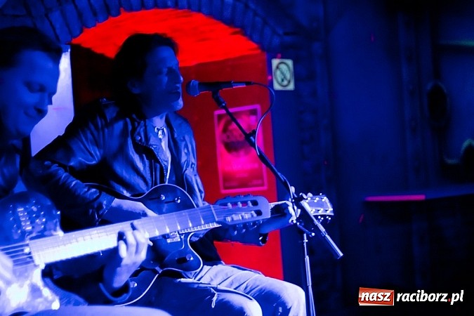 Zdjęcie w galerii na portalu naszraciborz.pl: Wokalista Dżemu w After Dark wiadomości z regionu