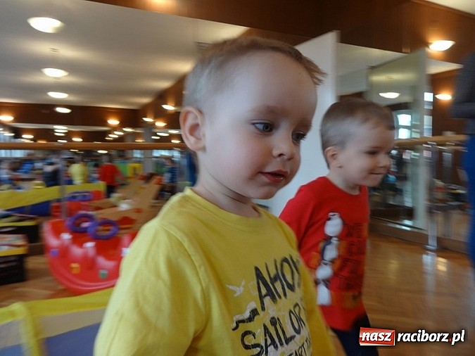 Zdjęcie w galerii na portalu naszraciborz.pl: Piękna wiosna w Fiku-miku wiadomości z regionu