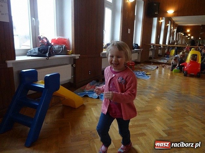 Zdjęcie w galerii na portalu naszraciborz.pl: Piękna wiosna w Fiku-miku wiadomości z regionu