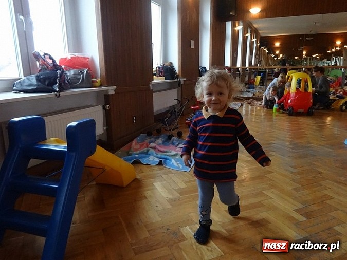 Zdjęcie w galerii na portalu naszraciborz.pl: Piękna wiosna w Fiku-miku wiadomości z regionu