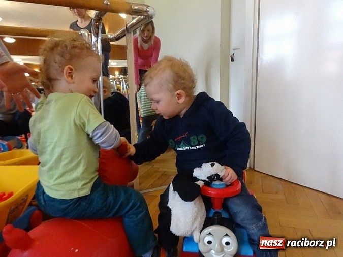 Zdjęcie w galerii na portalu naszraciborz.pl: Piękna wiosna w Fiku-miku wiadomości z regionu