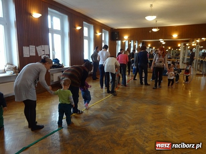 Zdjęcie w galerii na portalu naszraciborz.pl: Piękna wiosna w Fiku-miku wiadomości z regionu