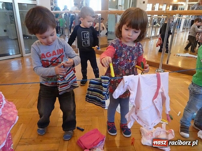 Zdjęcie w galerii na portalu naszraciborz.pl: Piękna wiosna w Fiku-miku wiadomości z regionu