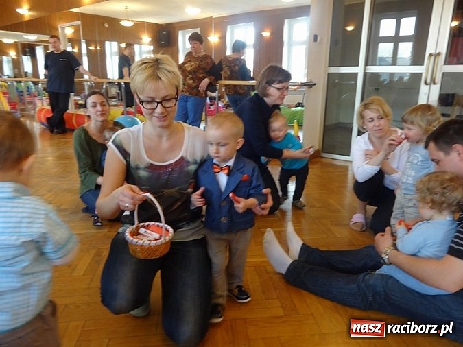 Zdjęcie w galerii na portalu naszraciborz.pl: Piękna wiosna w Fiku-miku wiadomości z regionu